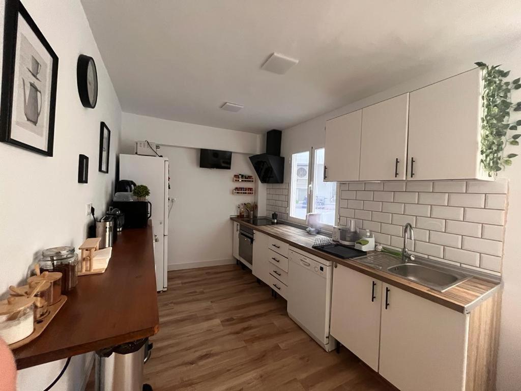 Ferienwohnung Piso Agradable Cerca De La Playa Almería Exterior foto